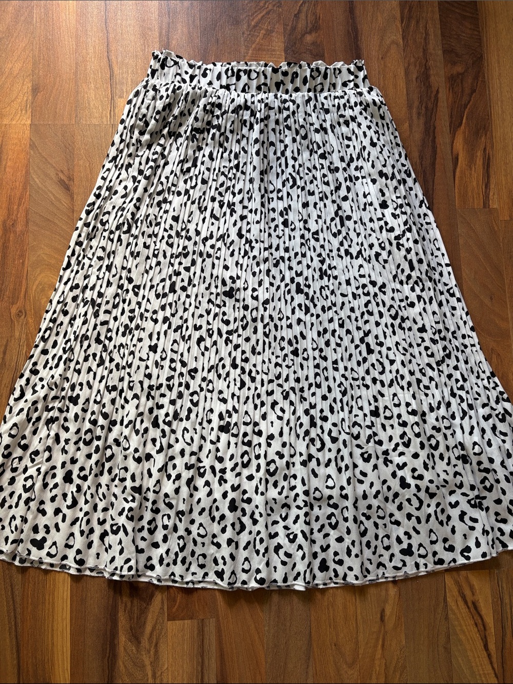 Simlu Black and White Leopard Pleated Midi Skirt Size M